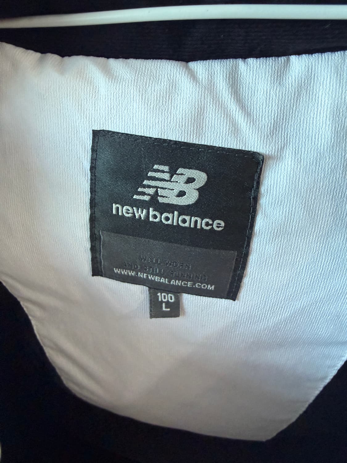 뉴발란스 화이트 패딩 조끼 상품이미지3