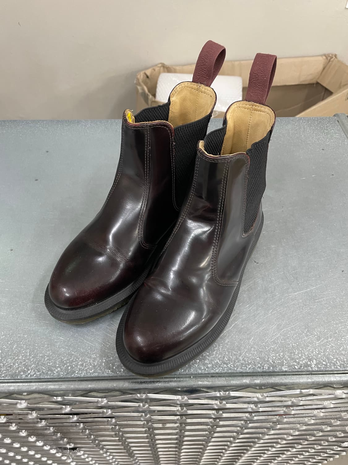 닥터마틴 플로라 첼시부츠 체리 레드 uk3 상품이미지2