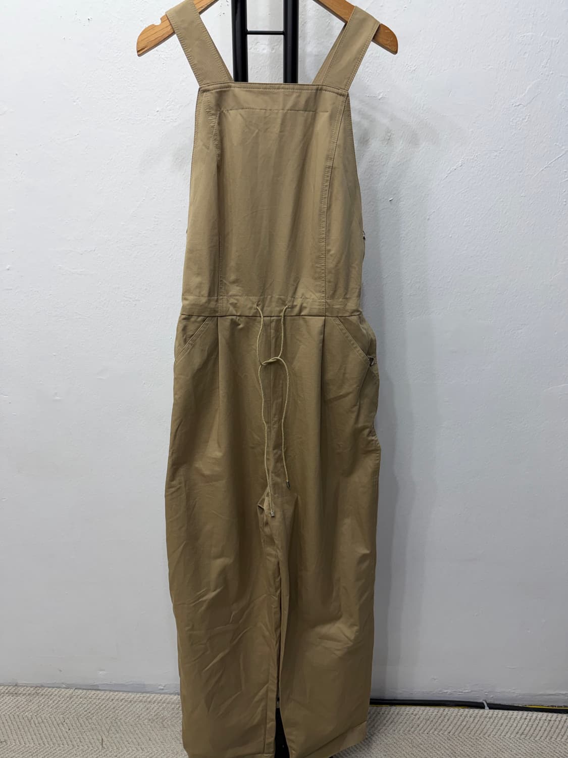 정품) 마쥬 여성 베이지 멜빵 바지 점프수트 1 상품이미지1