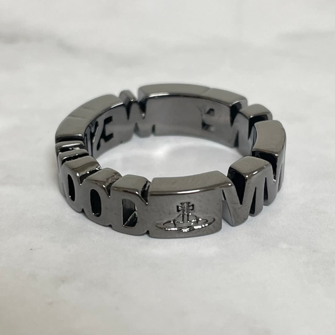 비비안웨스트우드 아카이브 레터링 그레이실버 orb 로고 반지 상품이미지1