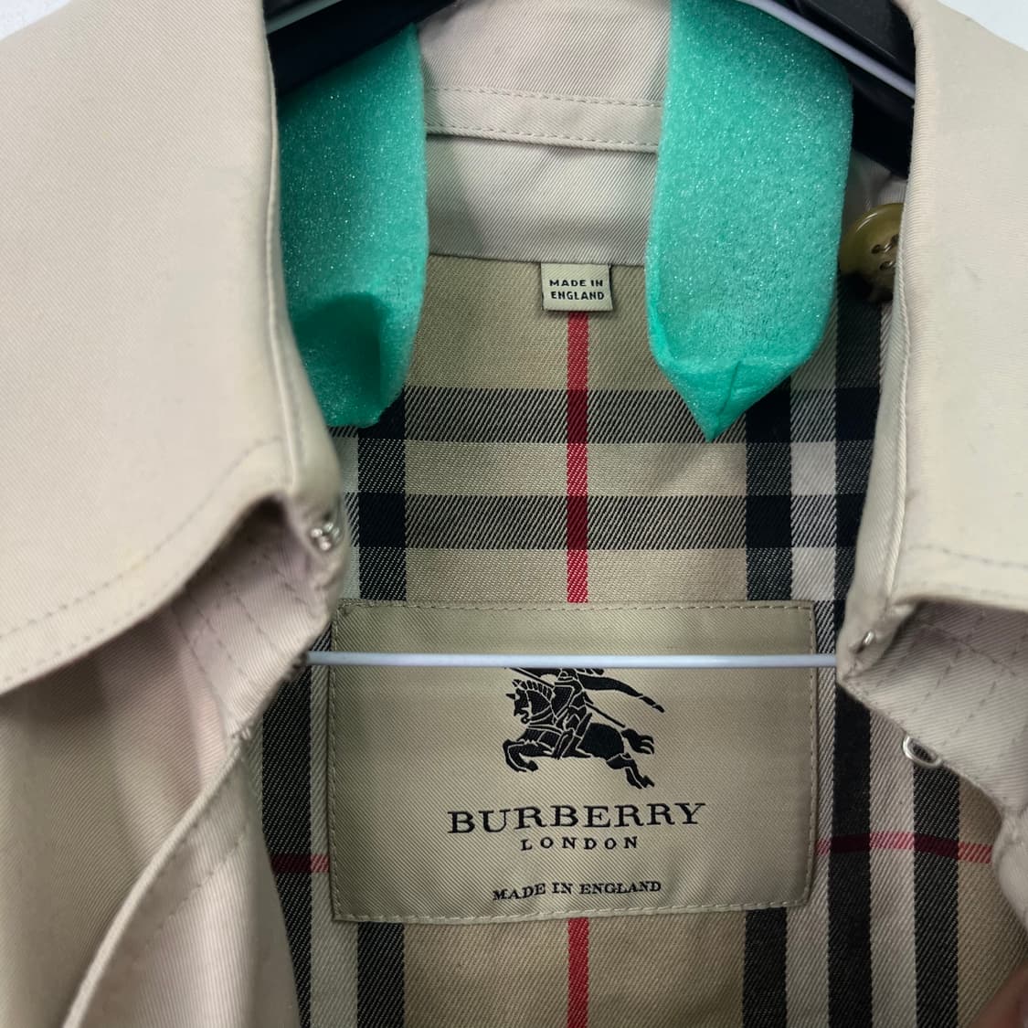 95 버버리 벨티드 트렌치 코트 상품이미지4