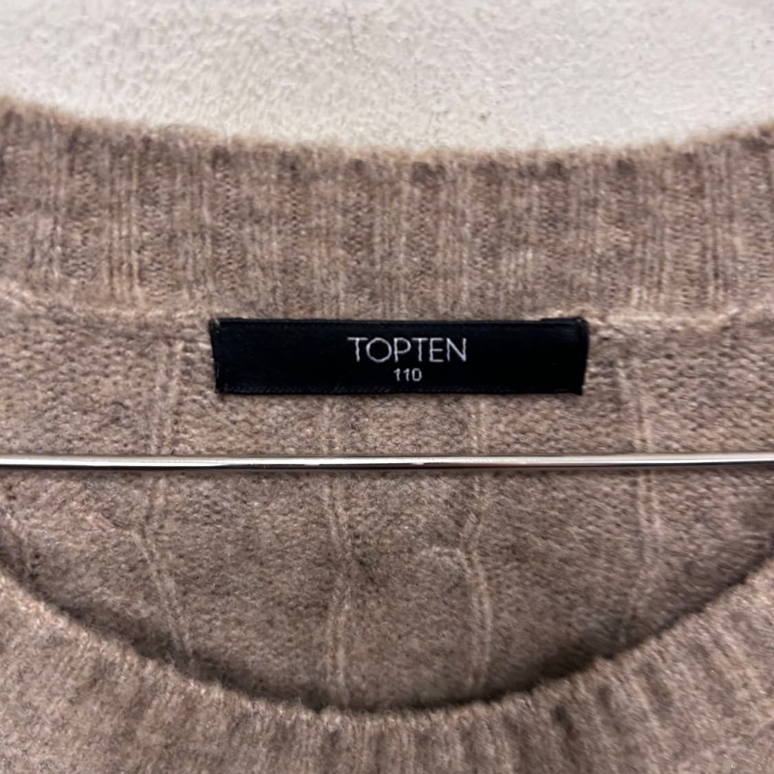 탑텐 울부클 꽈배기 라운드 니트 상품이미지3