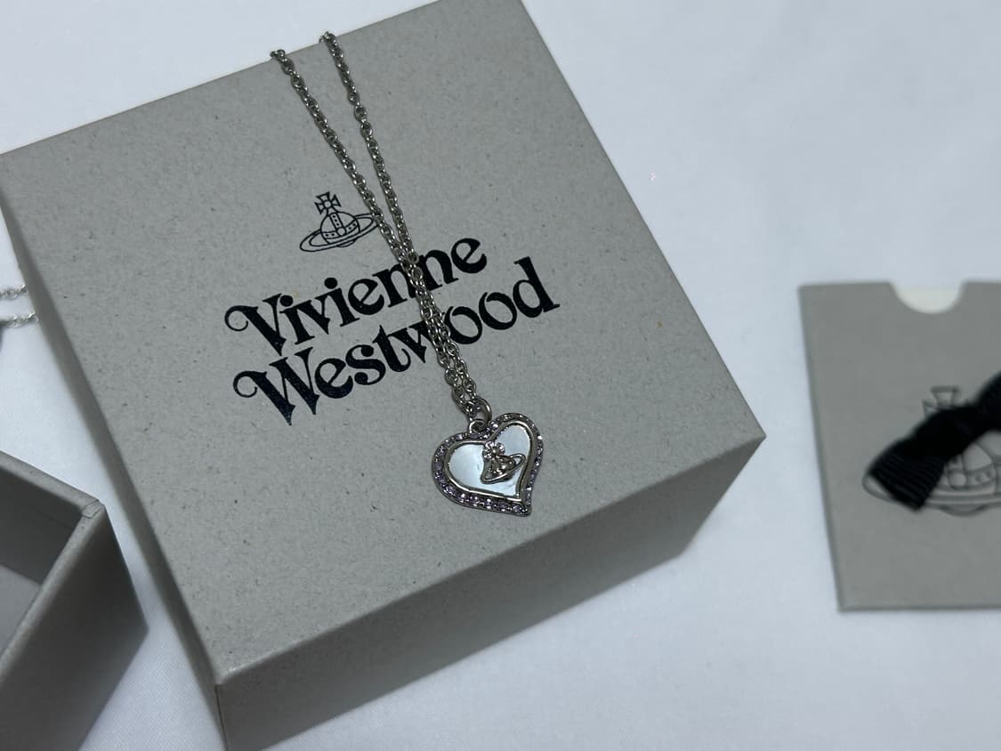 비비안 웨스트우드 자개 하트 목걸이 퍼플 상품이미지1