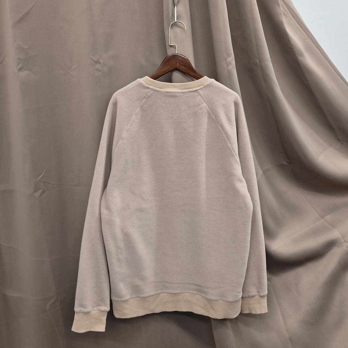 내셔널지오그래픽 플리스 베이지 맨투맨 M 상품이미지3