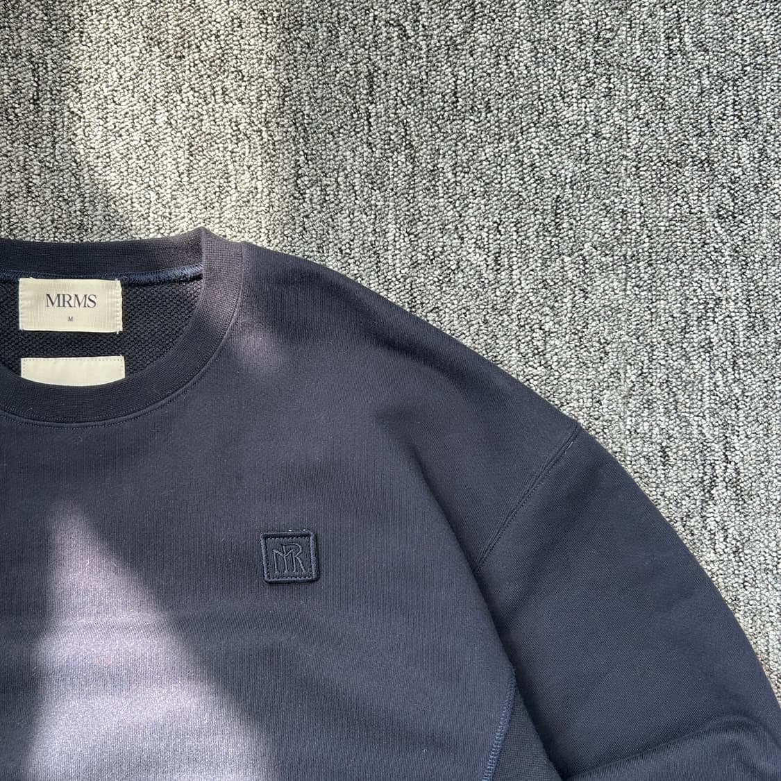 MRMS 네이비 스웨트셔츠 상품이미지2