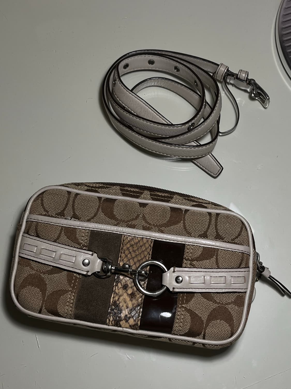 Coach 힙색 벨트색 미니 가방 상품이미지1