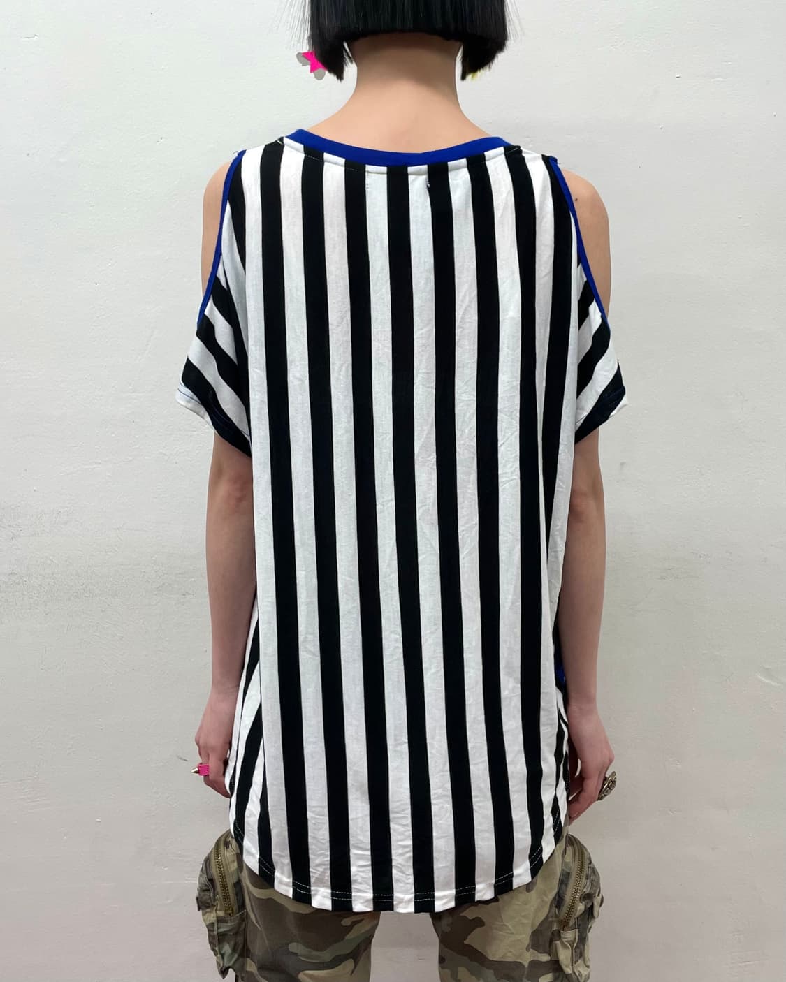 Sexy Girl Stripe Shoulder Blue T-shirt  상품이미지2
