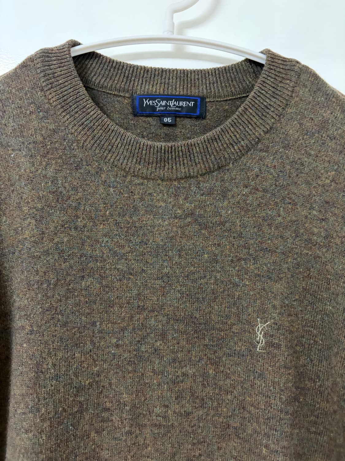 입생로랑 니트 상품이미지2