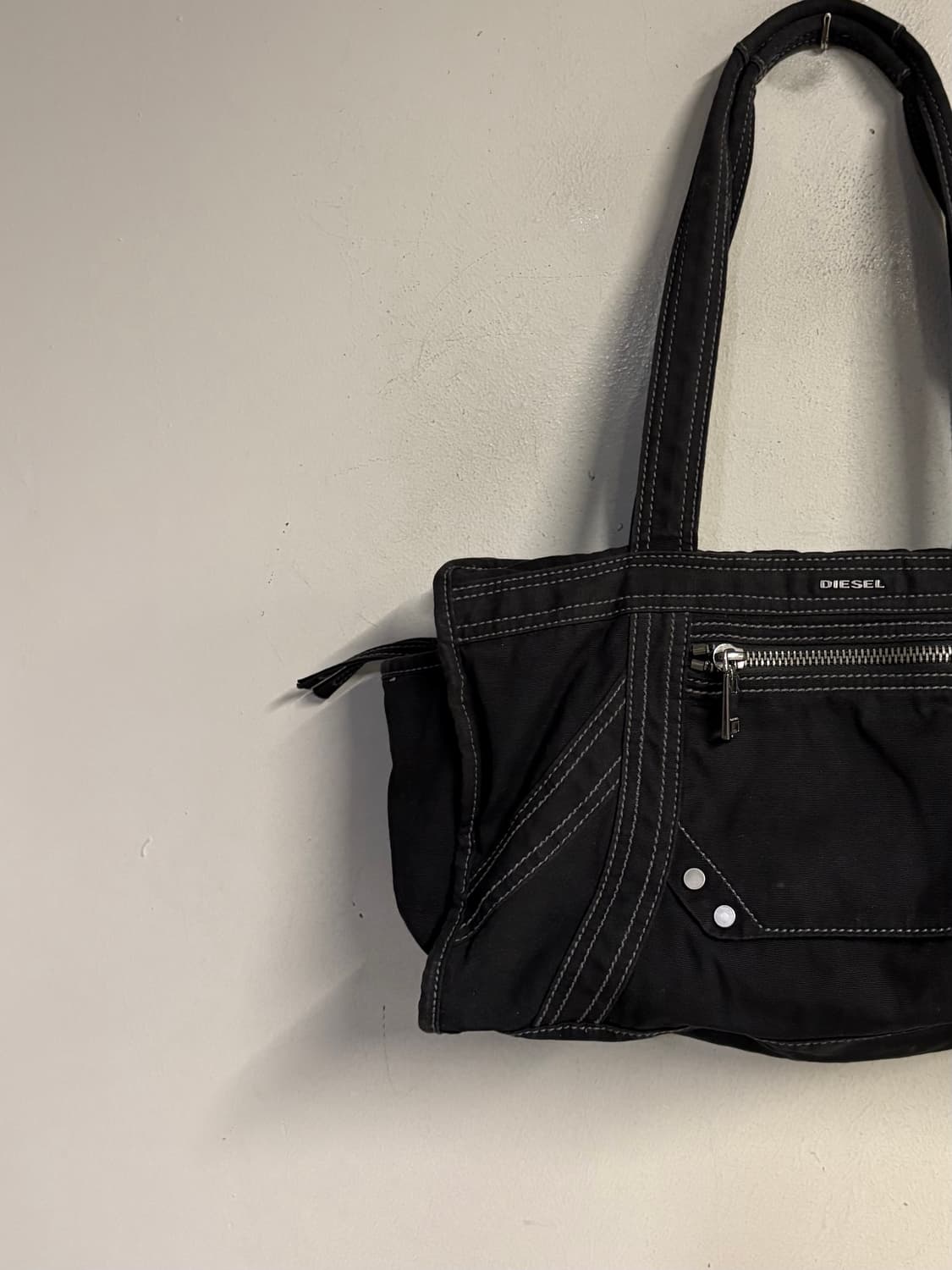 DIESEL stitch  tote bag black 상품이미지3