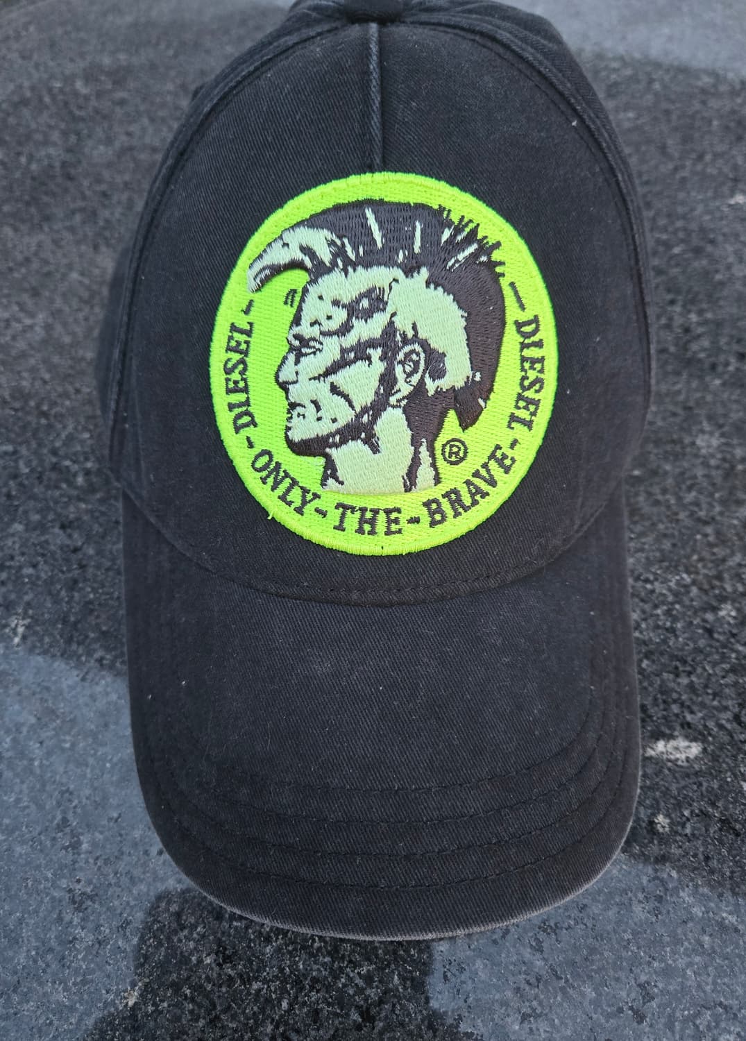 디젤(DIESEL) 모히칸 로고 패치 볼캡 모자 블랙 상품이미지1