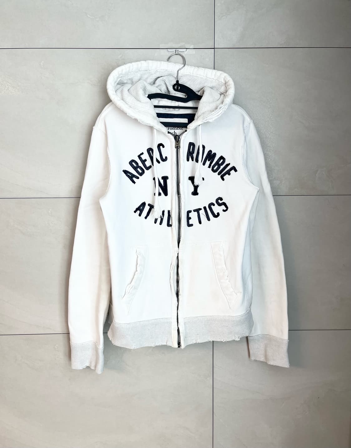 아베크롬비 스펠로고 화이트 대장 후드집업 (L)  상품이미지3
