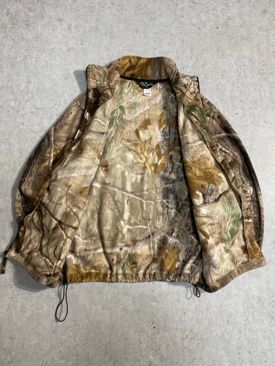 [L] Wallo 리얼트리 패턴 플리스 집업 자켓 상품이미지5