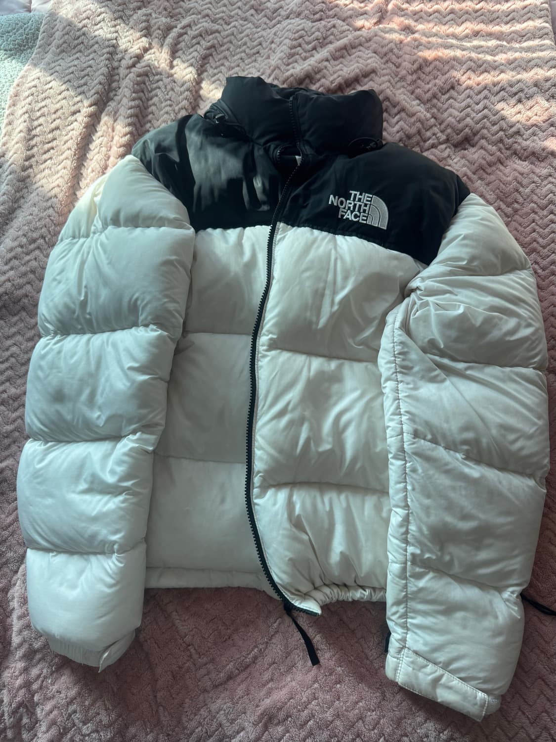 24 남녀공용 노스페이스 1996 에코 눕시 화이트 패딩 상품이미지1