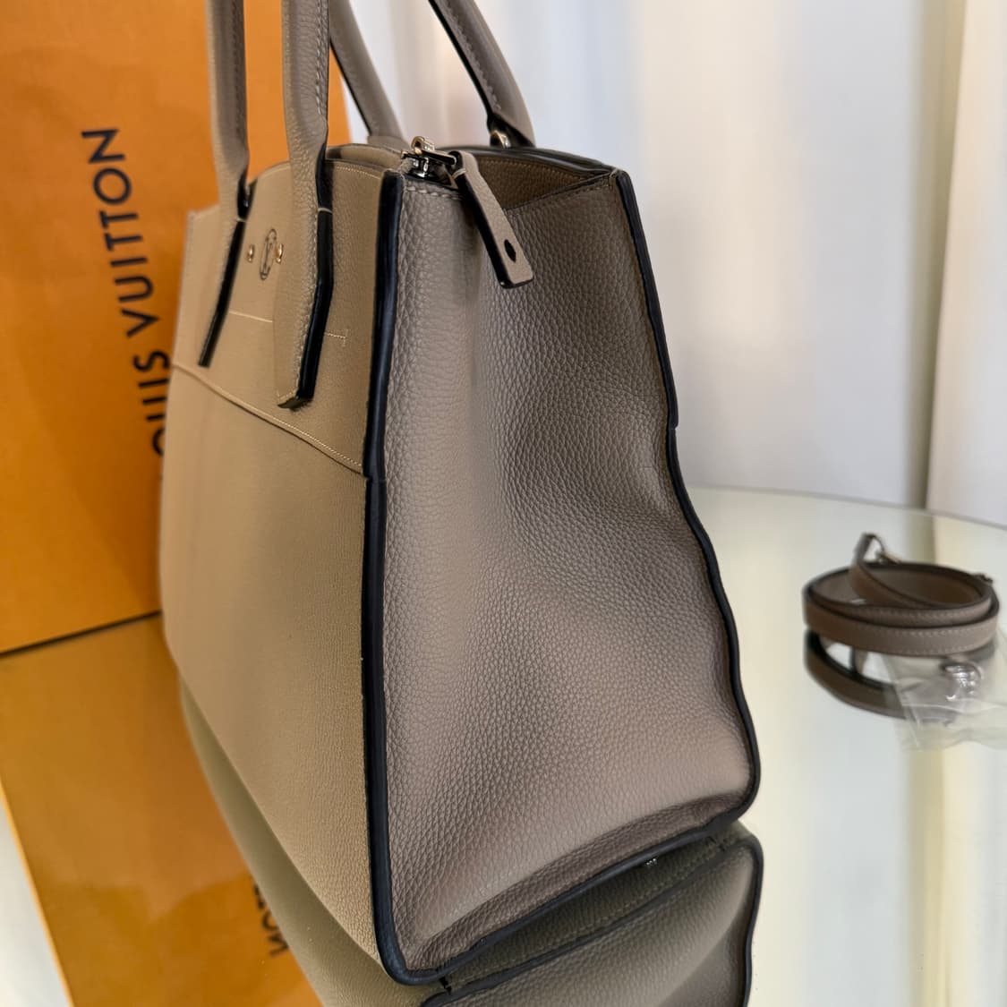 루이비통 LV 시티 스티머 토트 숄더백 상품이미지5