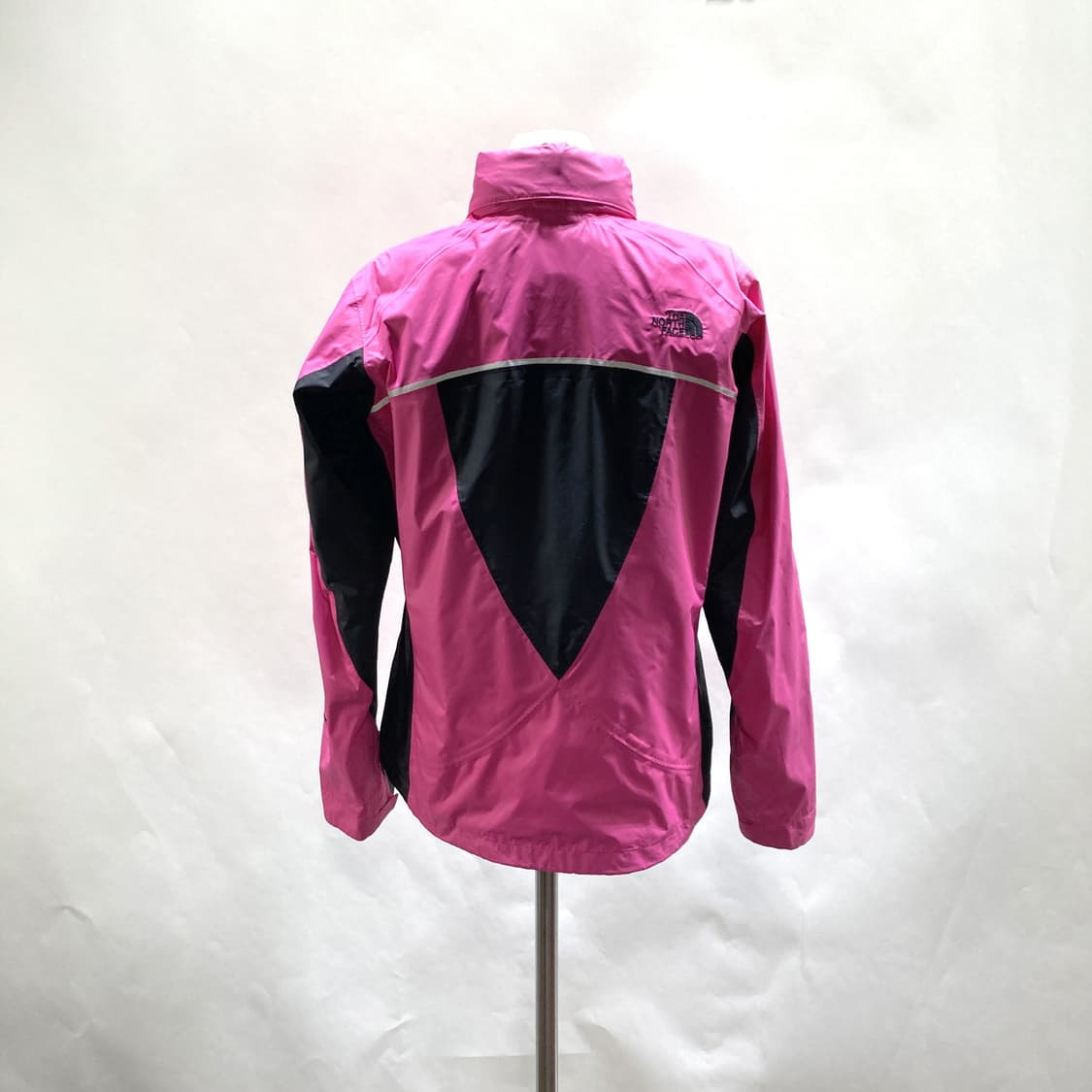 노스페이스 여성 바람막이 90  상품이미지3