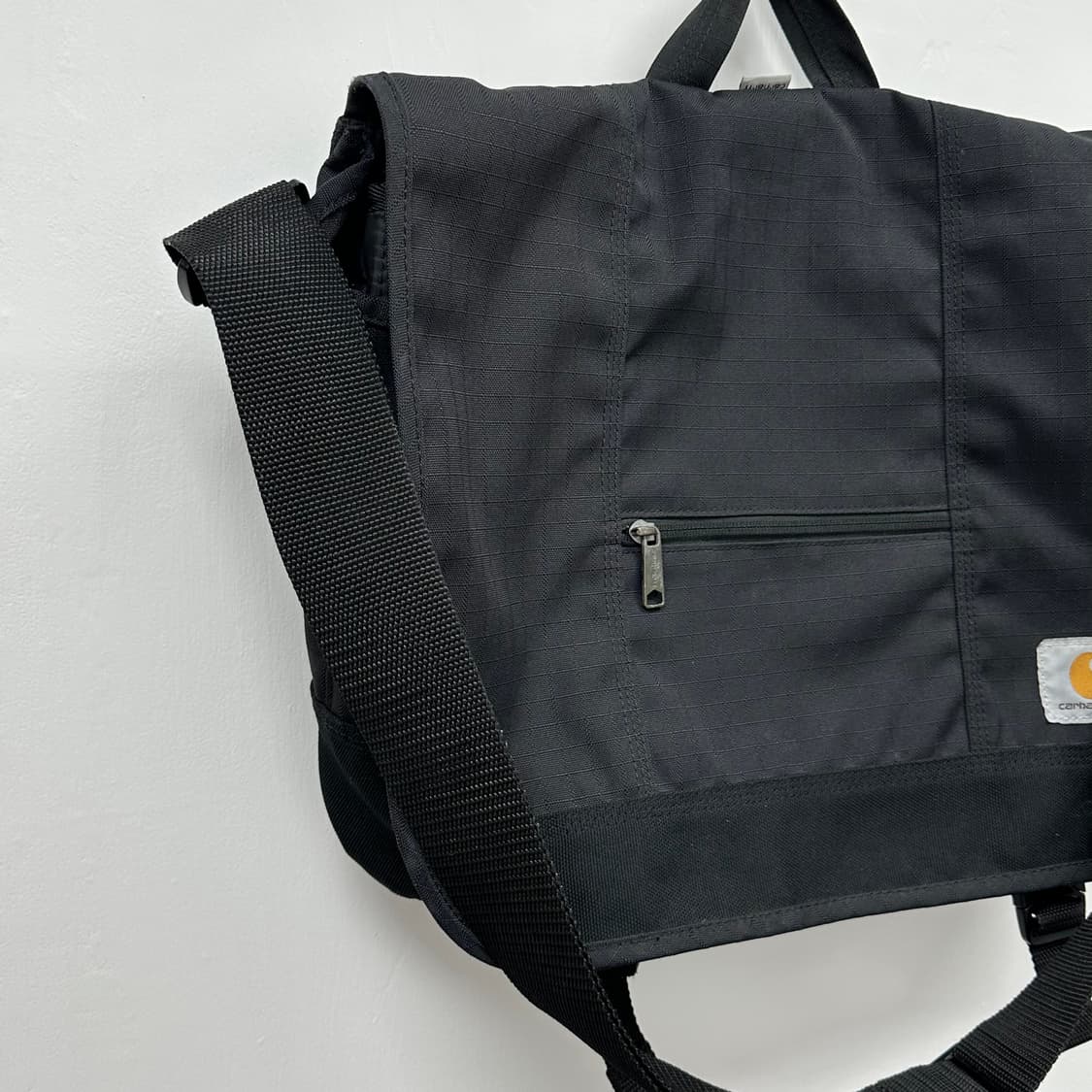 칼하트 빈티지 메신저백 F 상품이미지3