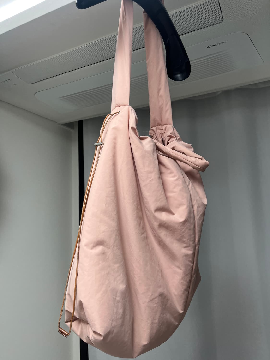 질샌더 패디드 토트백 상품이미지3