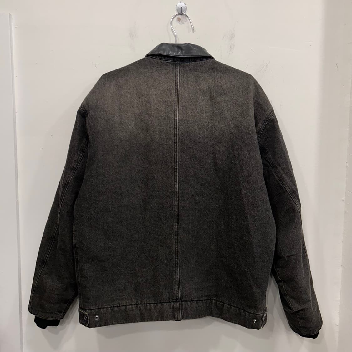 쇼트라운드 레더카라 샌드워싱 데님 워크자켓 상품이미지5