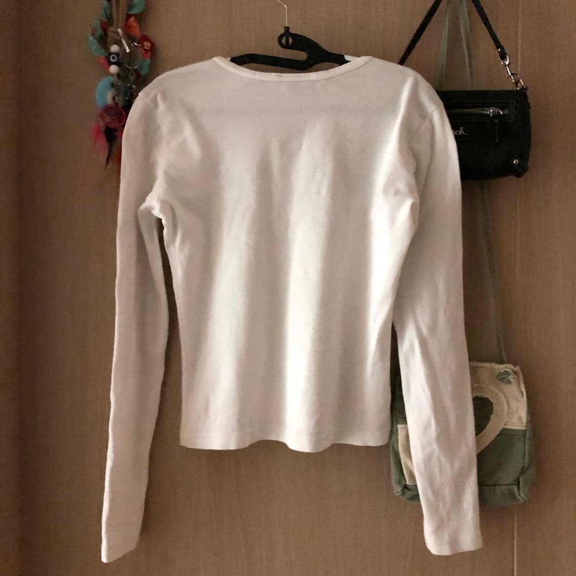 [Polo Jeans] 화이트 헨리넥 롱슬리브 상품이미지3