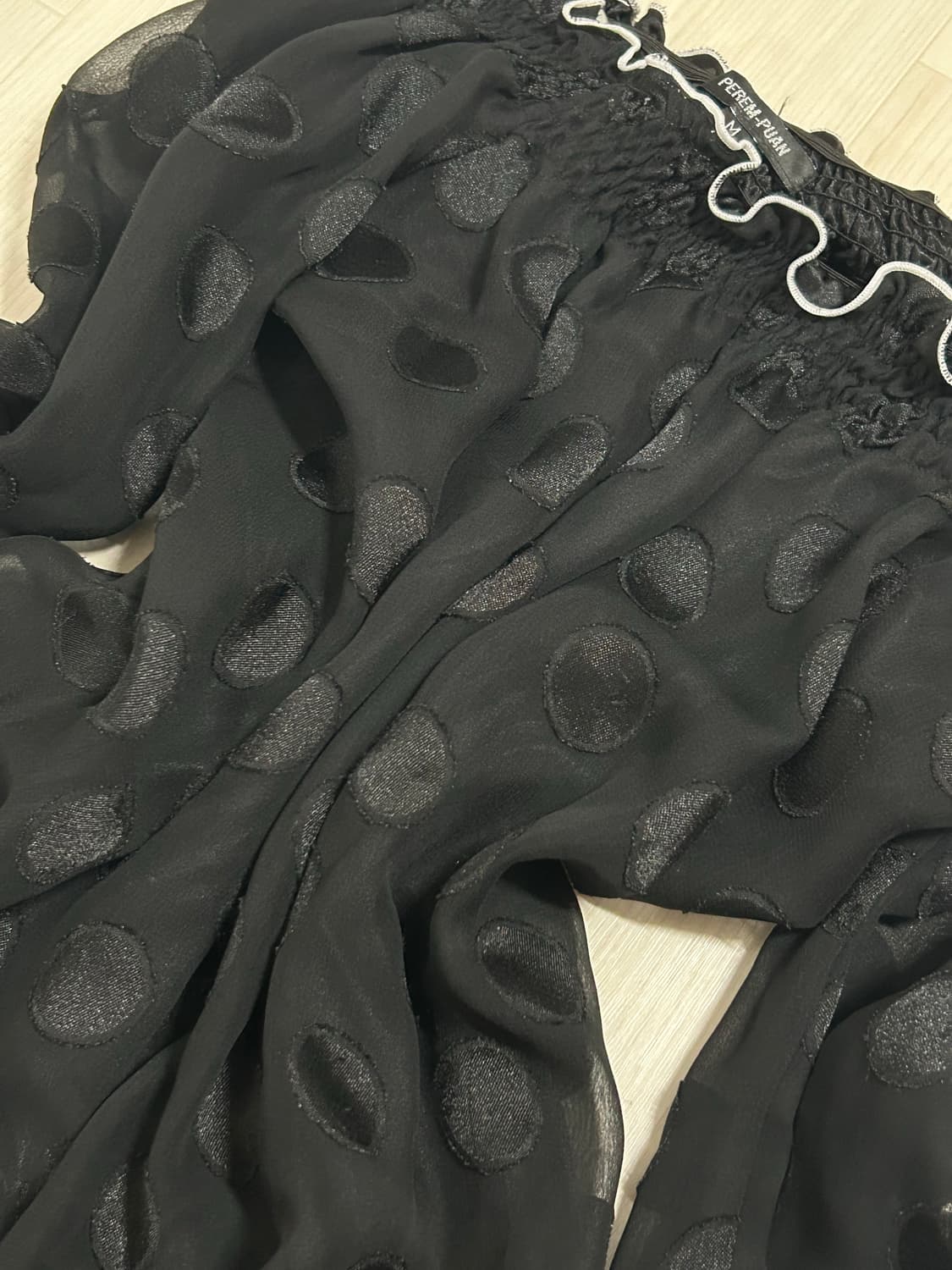 도트블랙 시스루 오프숄더 탑 공겜여주 고스 고딕  상품이미지2