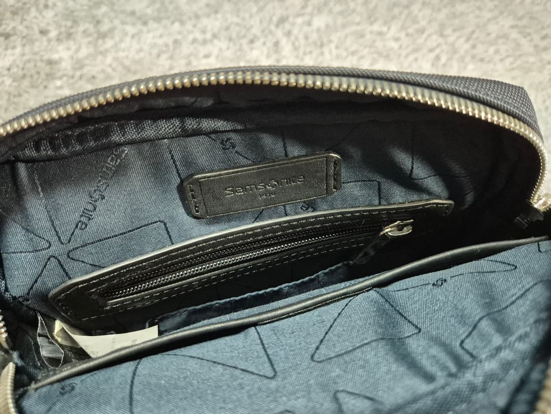 샘소나이트 크로스백 상품이미지7