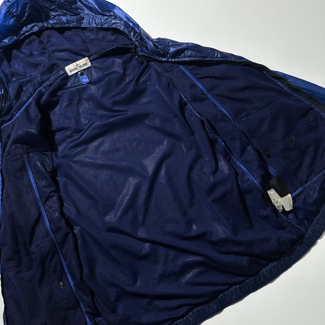 (매장판) 스톤 아일랜드 사이드 로고 와펜 나일론 후드 자켓 상품이미지7