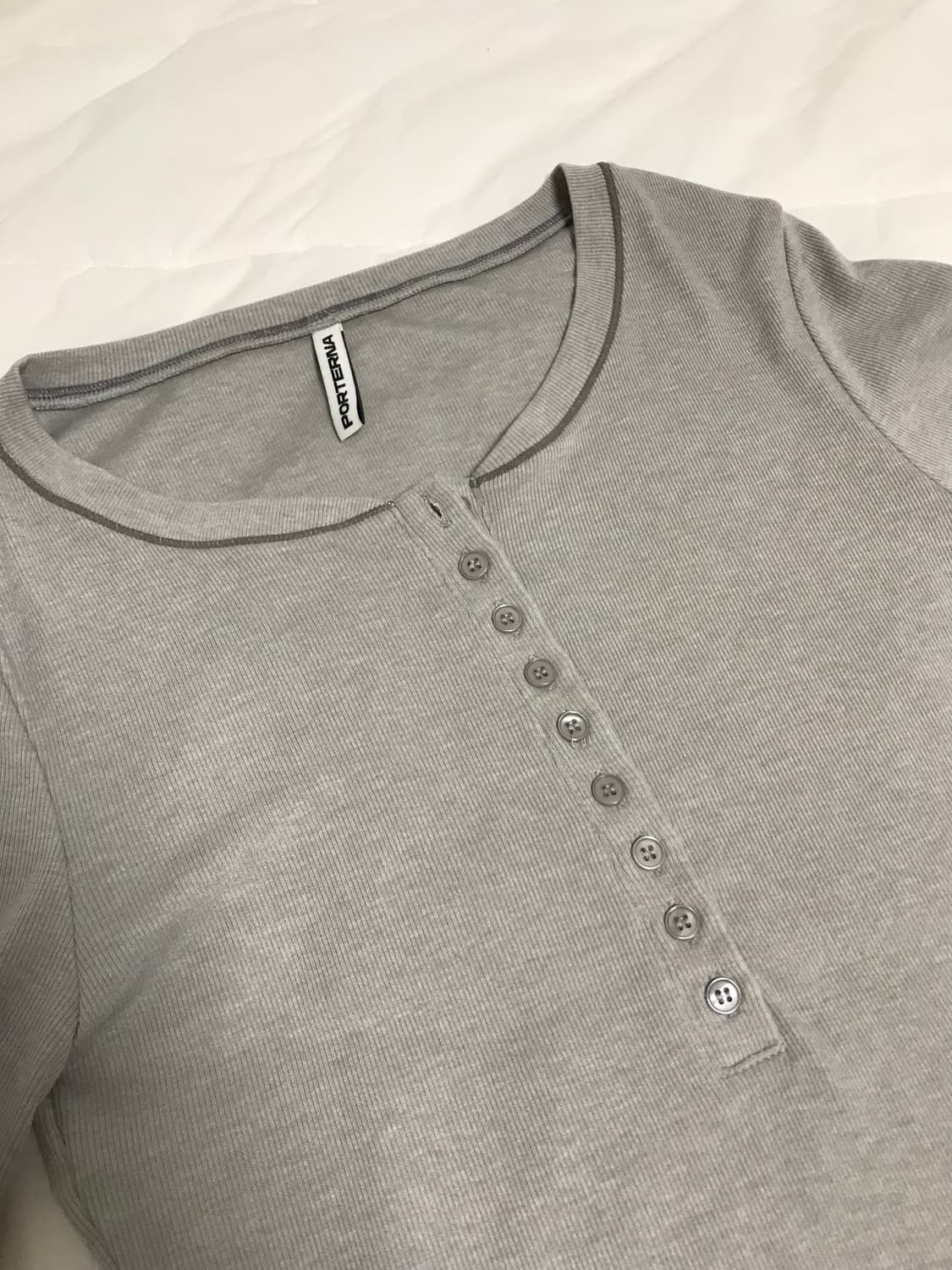 포르테나 MIX POINT LONG SLEEVE BUTTON T-SHIR 상품이미지4