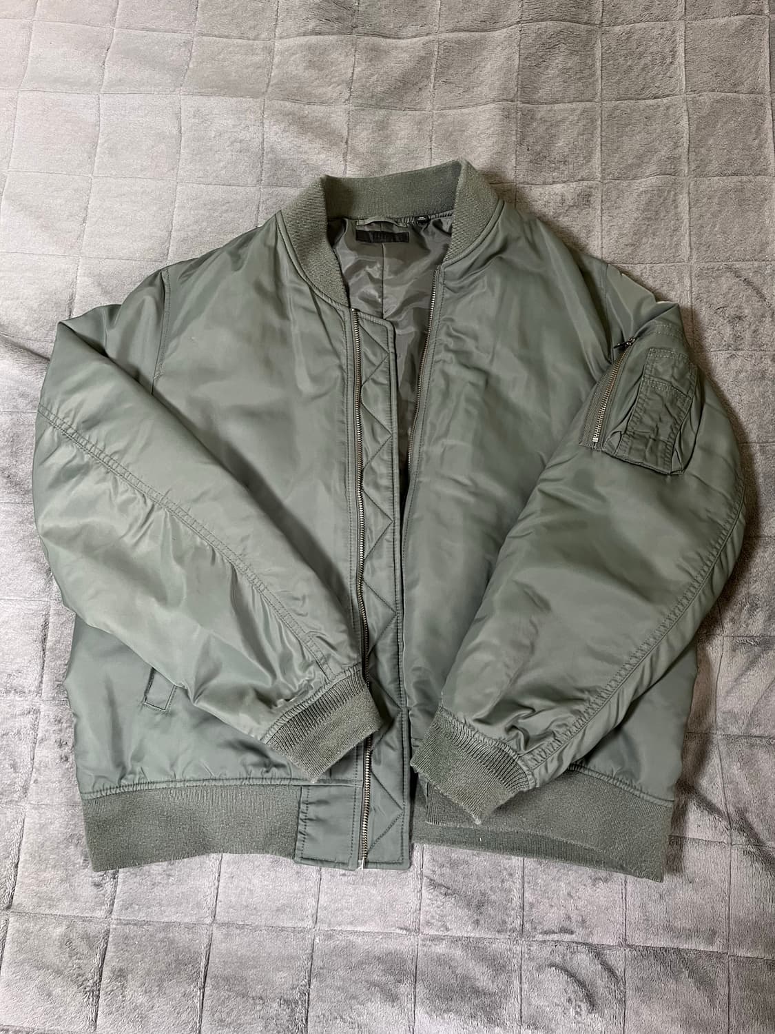 유니클로 ma-1 항공 점퍼 자켓 상품이미지1