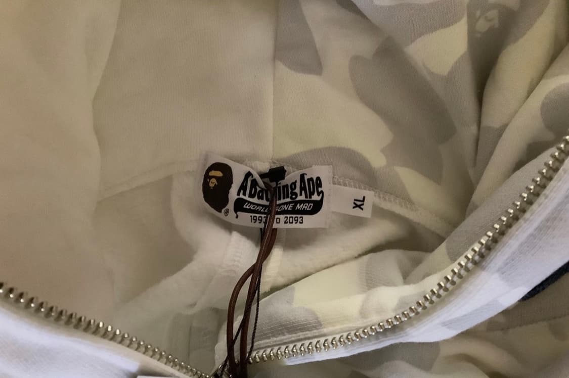 베이프 시티 카모 타이거 샤크 풀 집 후드 화이트 새상품 상품이미지2