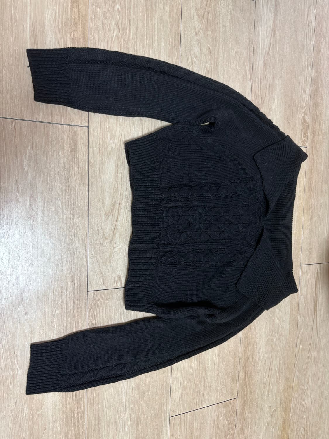 오프숄더 니트 판매합니다! 상품이미지1