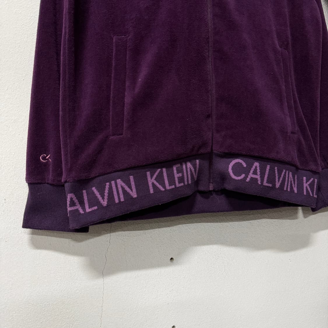 캘빈클라인 벨벳 밴딩 디테일 집업 후디 상품이미지4