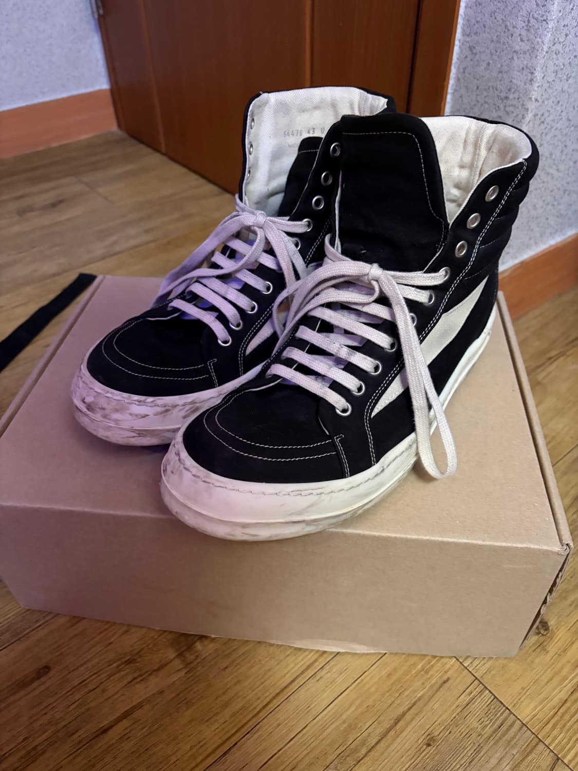 43) 릭 오웬스 다크 쉐도우 빈티지 하이 스니커즈 블랙 밀크 상품이미지2