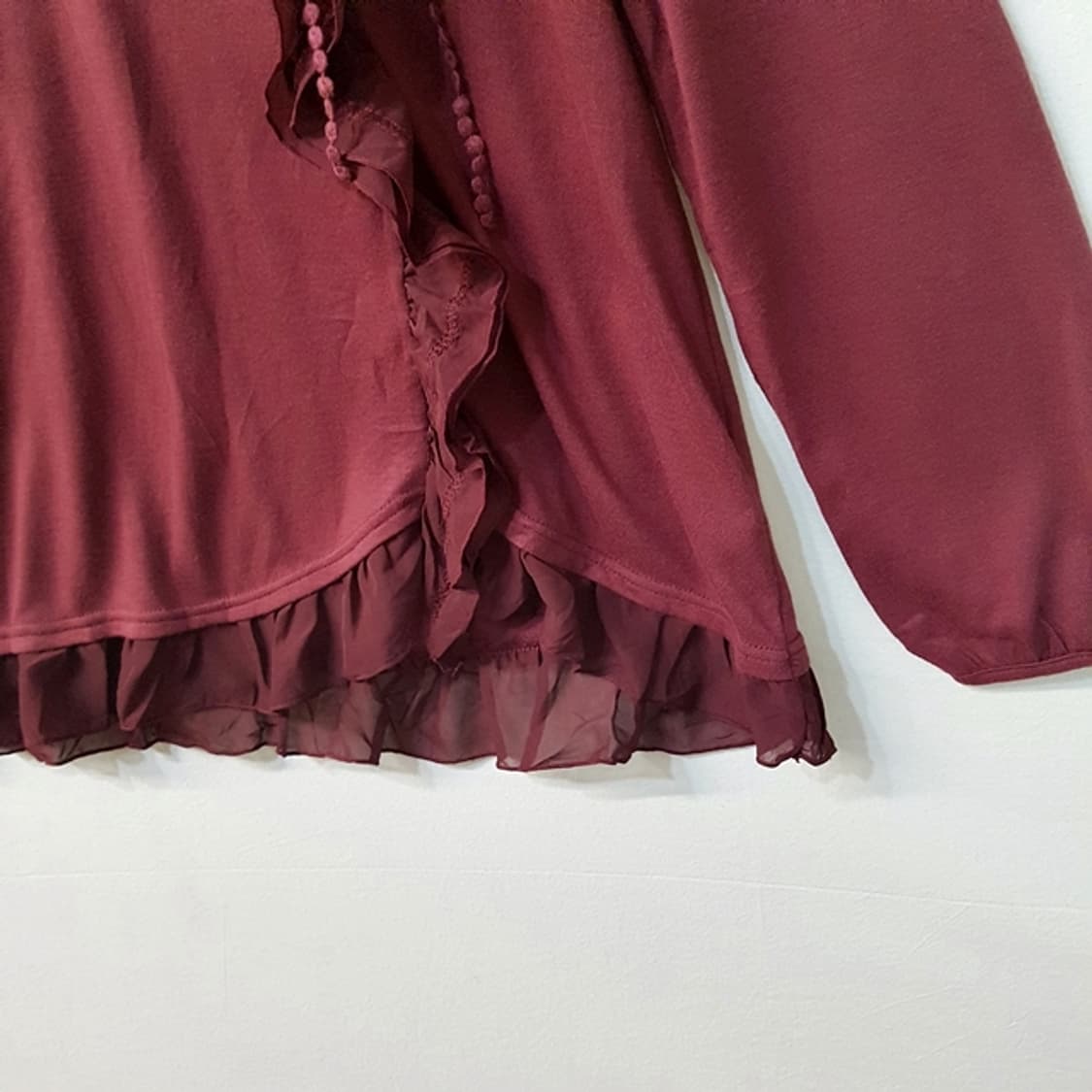 [새상품] axes femme 프릴 티셔츠 버건디 상품이미지3
