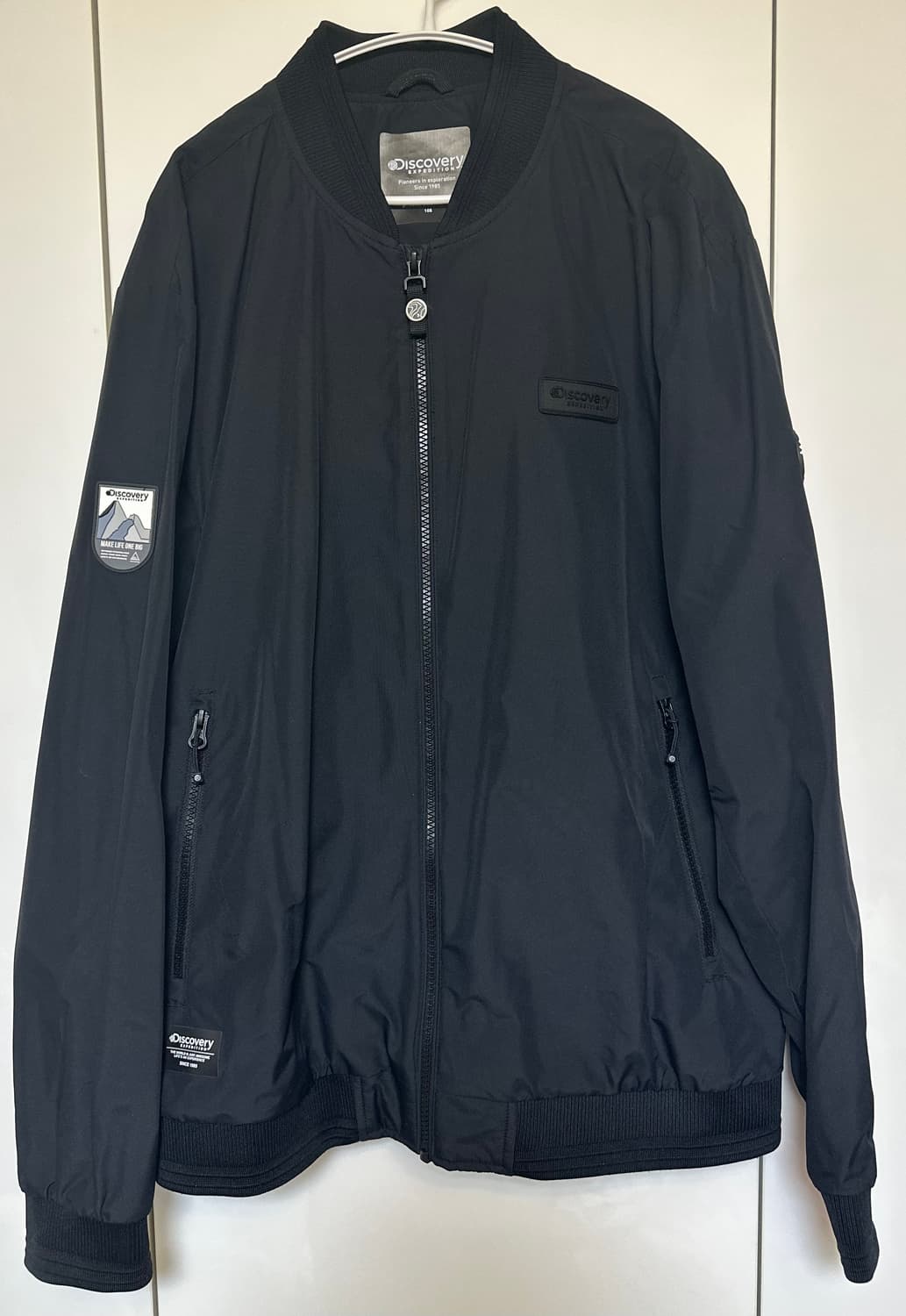 디스커버리 익스페디션 블랙 봄버 자켓 상품이미지2