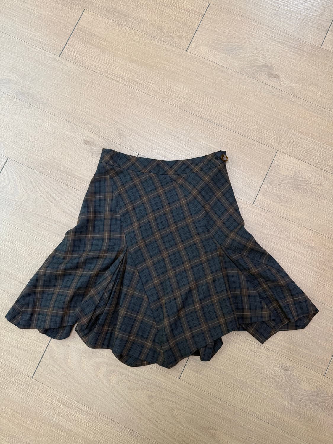 비비안웨스트우드 체크 스커트 상품이미지3