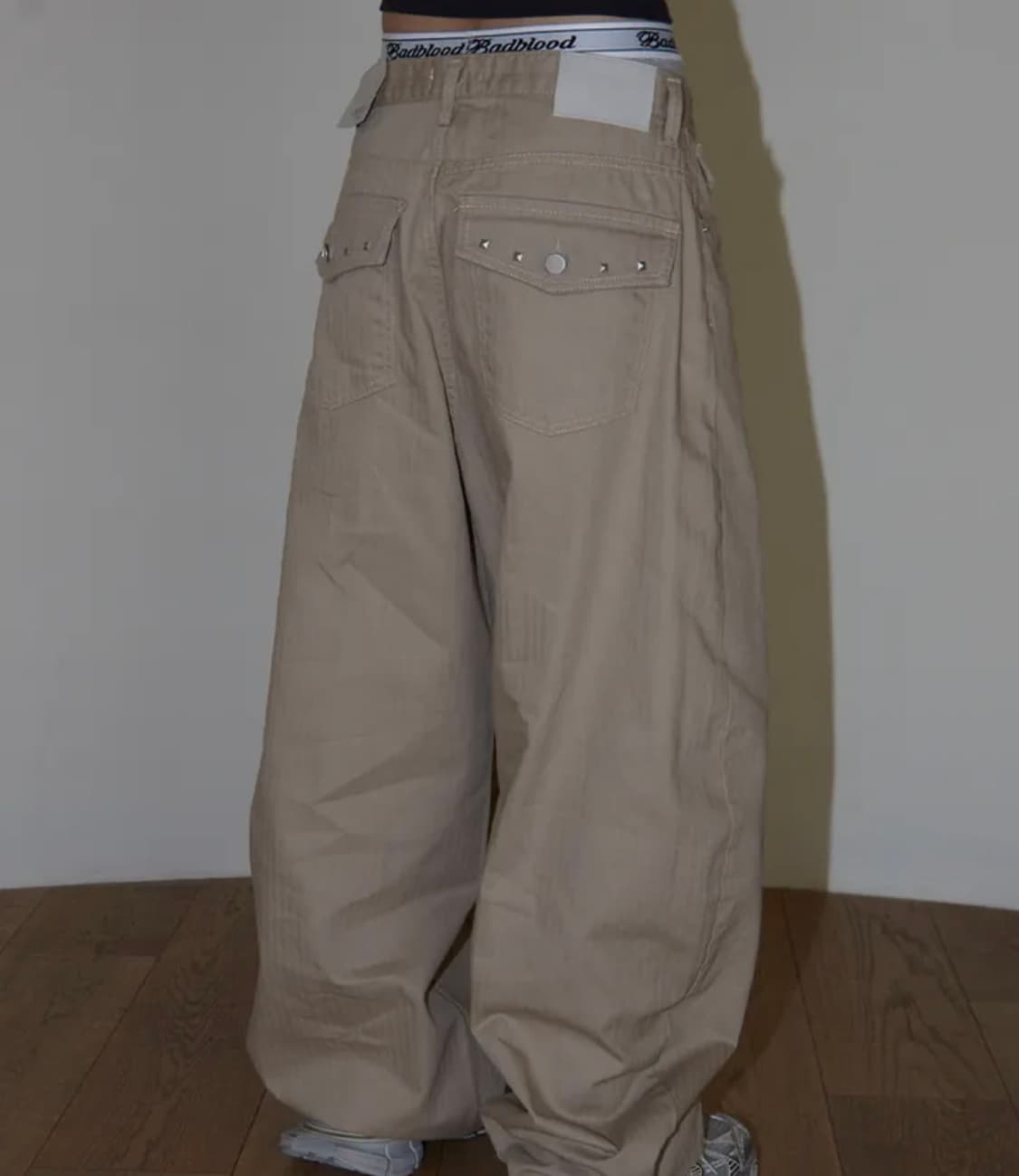 런츠 ABC BACK POCKET STUD PANTS 상품이미지1