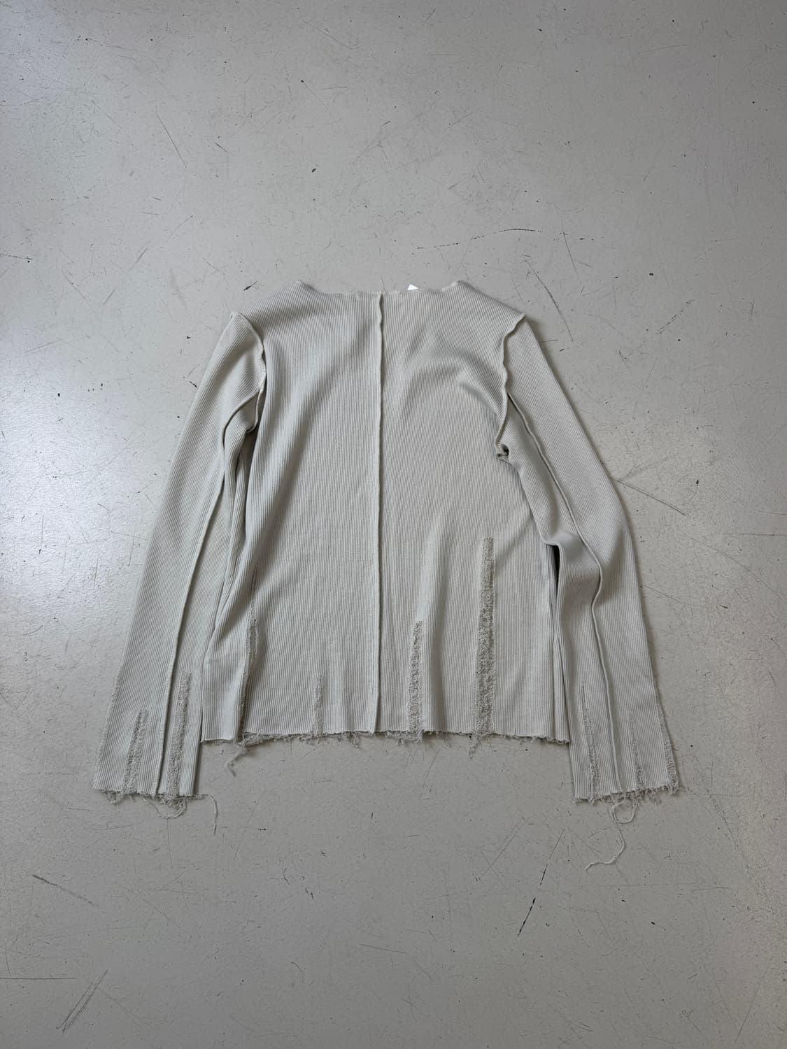 distressed long sleeve  상품이미지9