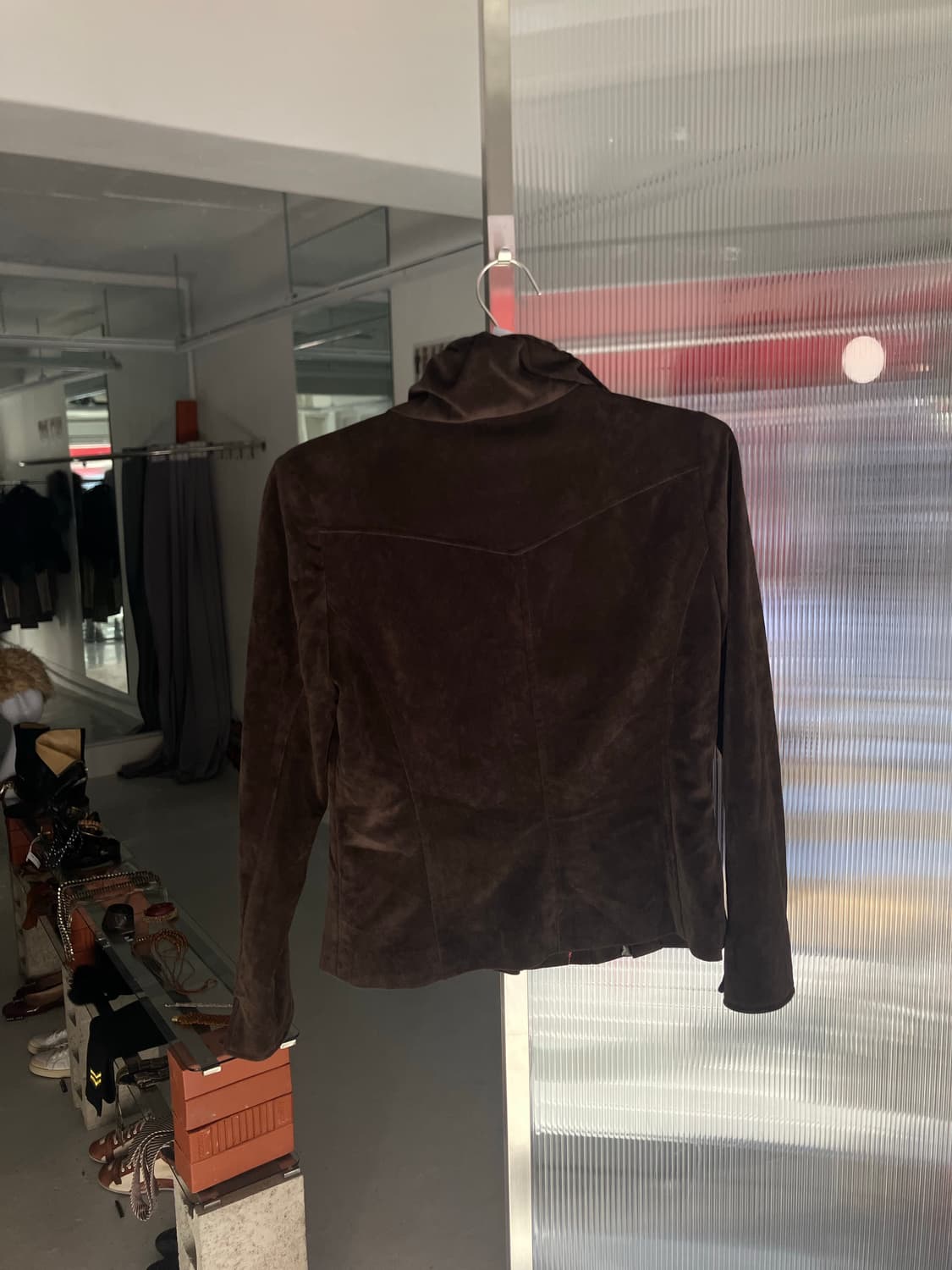 벨벳스웨이드 풀오버 자켓 상품이미지3