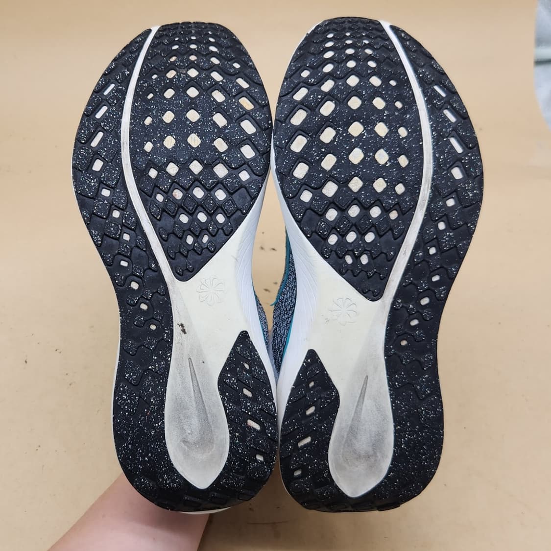 나이키 에어 줌 페가수스 남성런닝화 270 상품이미지3