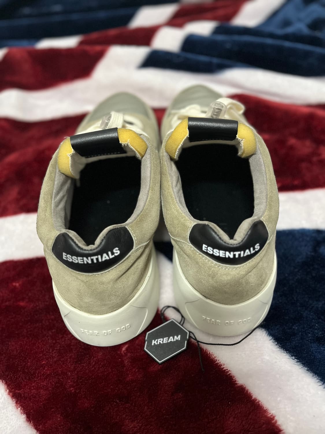 에센셜 피어오브갓 디스턴스 스니커즈 41(270) 상품이미지3