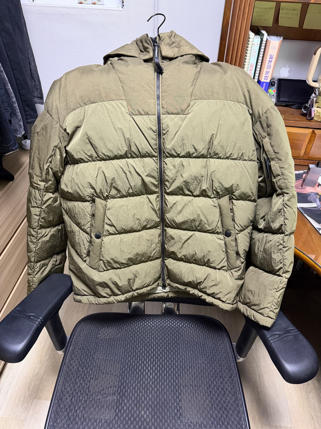 CP컴퍼니 가먼트다잉 크롬패딩 상품이미지1