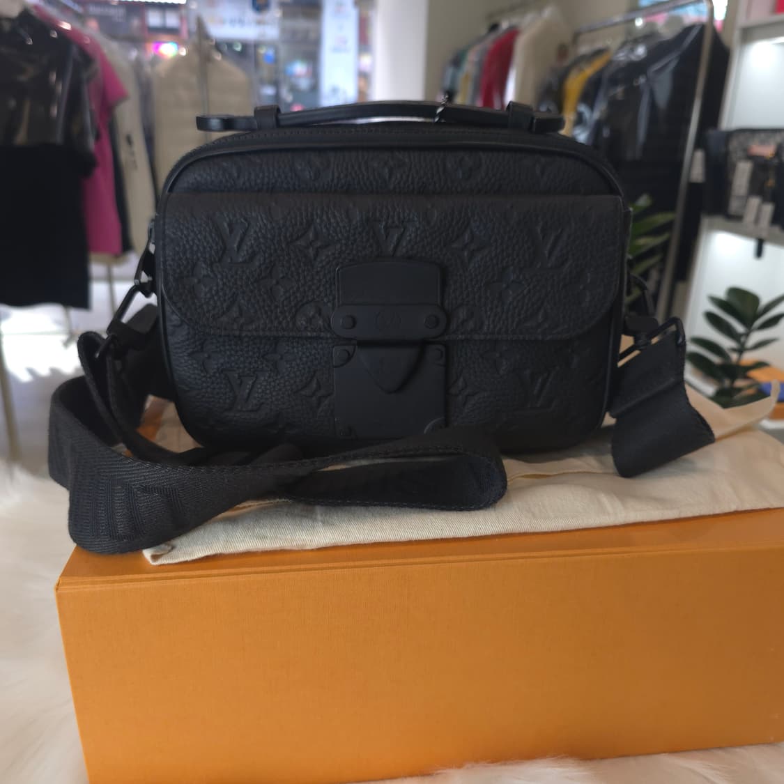 [정품] 루이비통 S락 메신저백 / M58489 상품이미지1