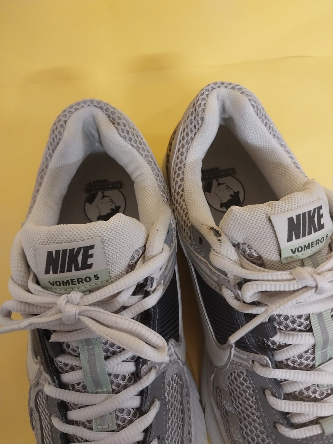 여성 나이키 줌 보메로5 운동화 (240) 상품이미지5