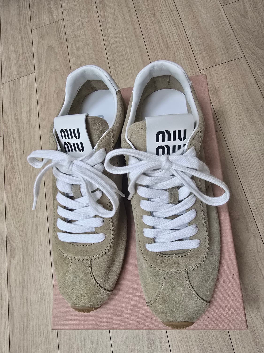 미우미우 플룸 39 상품이미지1