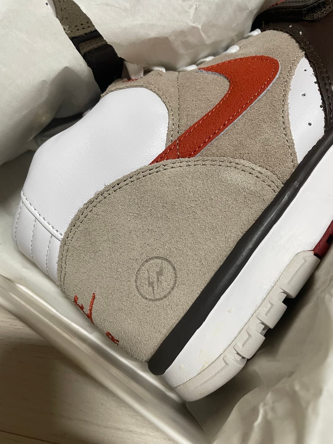 나이키 프라그먼트 에어 트레이너1 상품이미지2