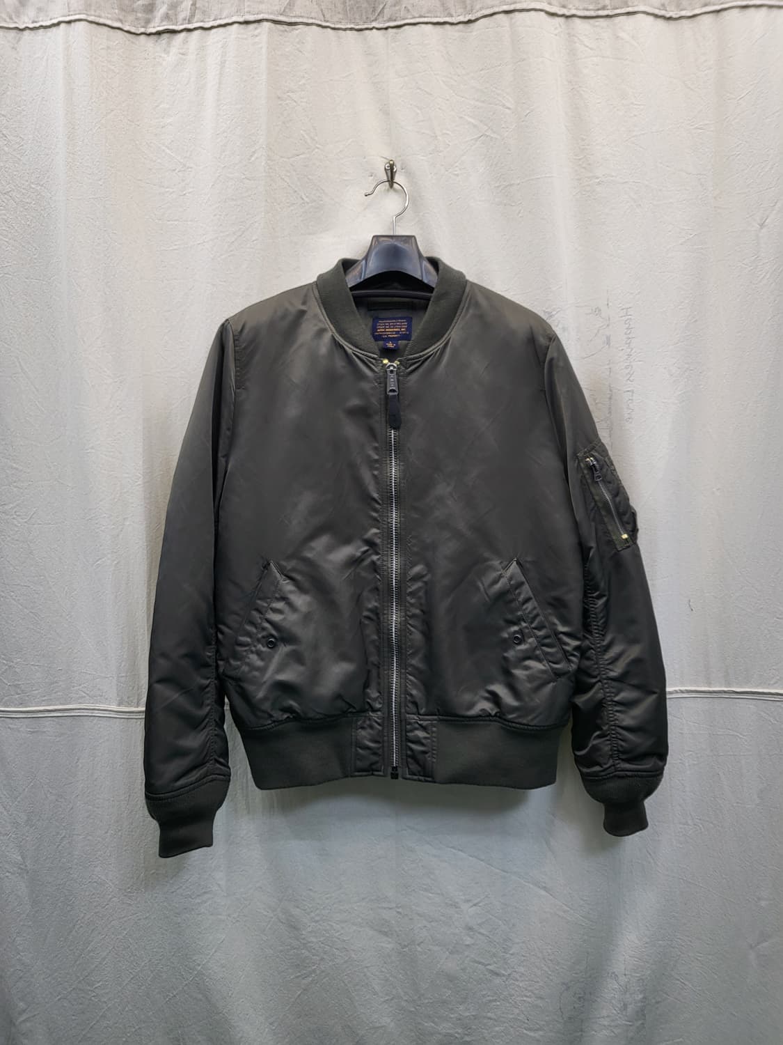 알파인더스트리  MA-1 봄버 다크 카키색 상품이미지1