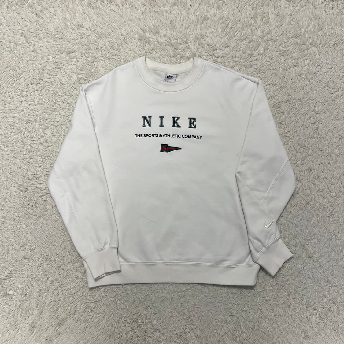 나이키 맨투맨 상품이미지1