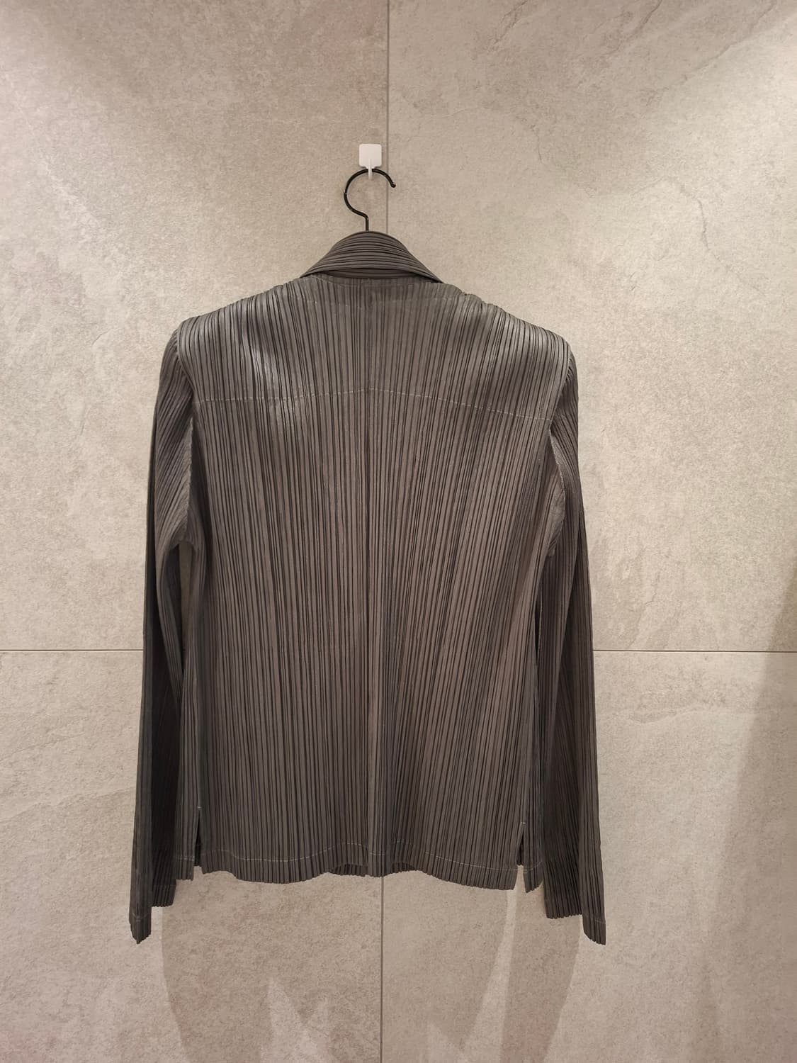 새상품급. 플리츠플리즈 그레이 베이직 자켓3 이세이미야케 상품이미지5