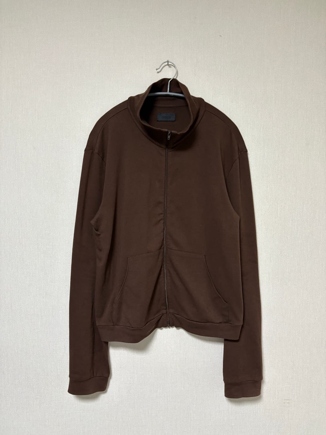 머듈 넥집업 브라운 2사이즈 상품이미지4