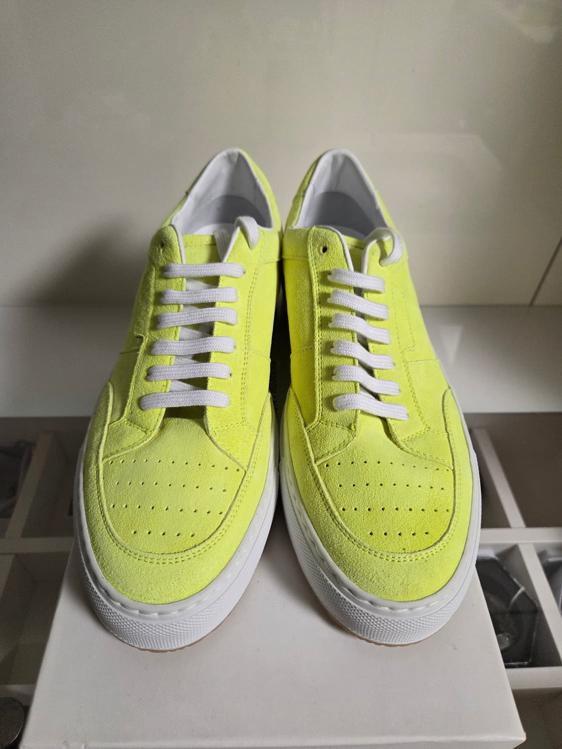 커먼프로젝트 스니커즈 네온 상품이미지3